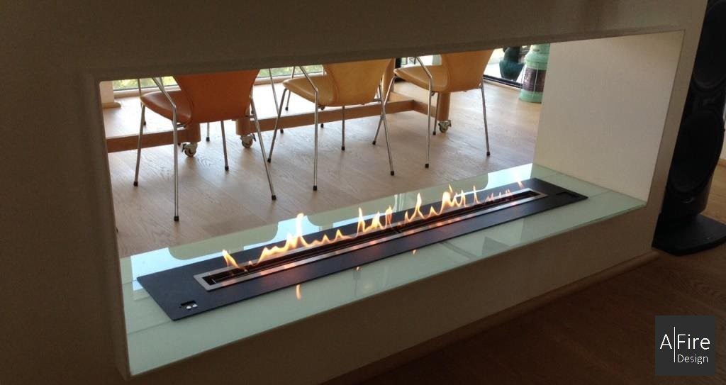 Double Sided Fireplace with Integrated Remote-controlled Ethanol Burner