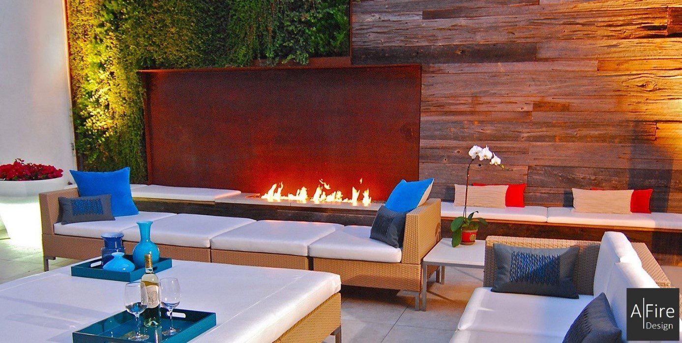 Die neuen Wasserdampf Kamine und 3D Elektrokamine AFIRE