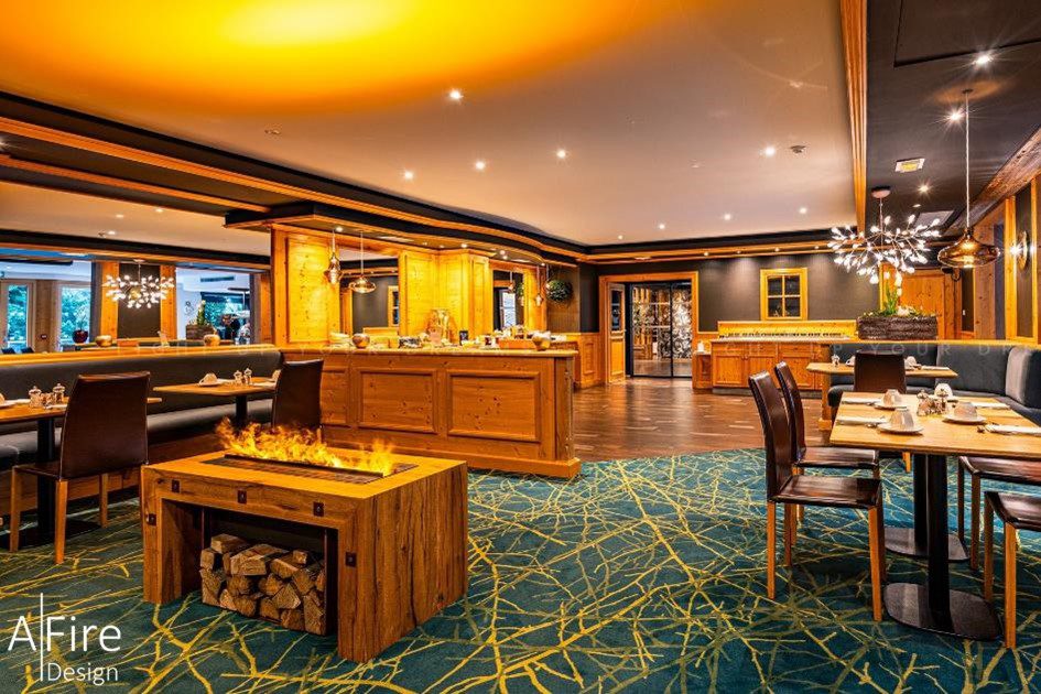 water-vapor-fireplace-restaurant-hotel Water vapor fireplace for restaurant hotel