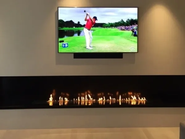 Televisie en bio-ethanol brander BX180